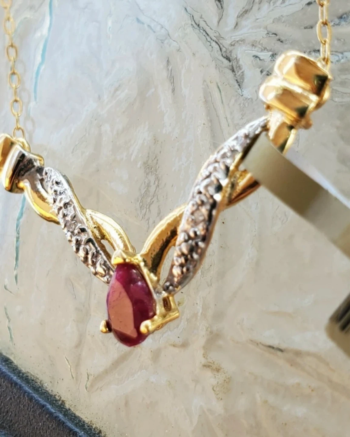 417 “10k” yellow Gold Necklace with Ruby and Diamonds - photo 2