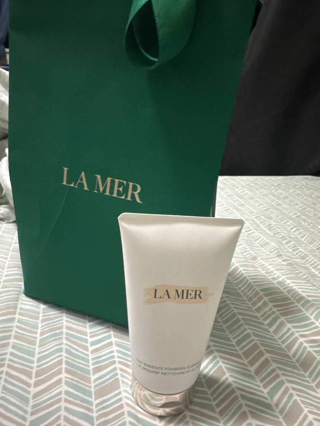 LA MER The Essence Foaming Cleanser 4.2 fl. oz. - photo 3