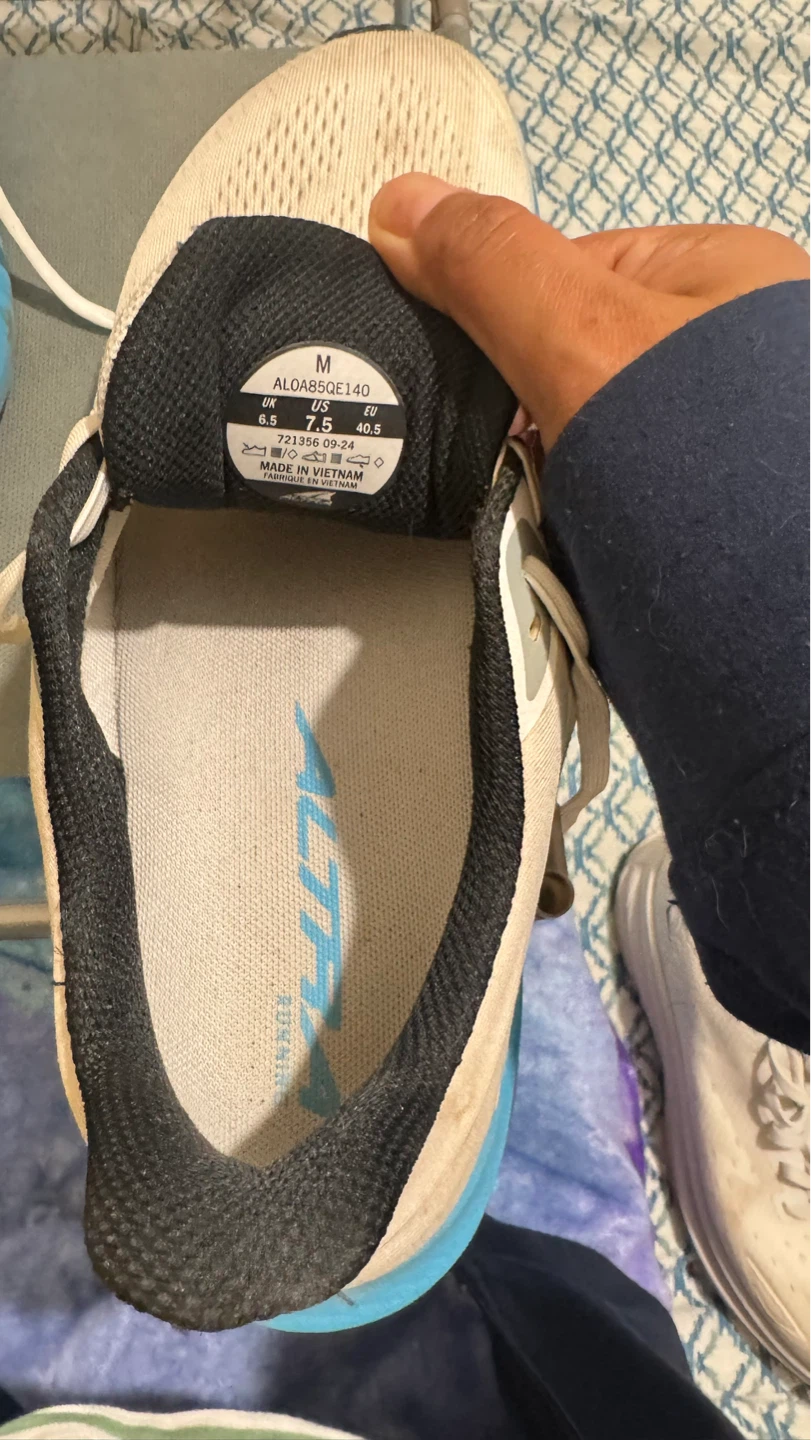 Altra Running Shoes US 7.5 ⚽️ - photo 5