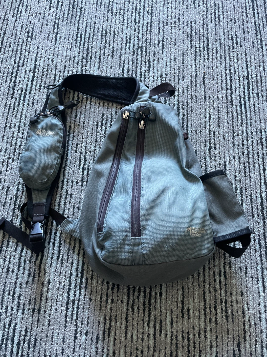⚽️Mountain Equipment Company Sling Bag