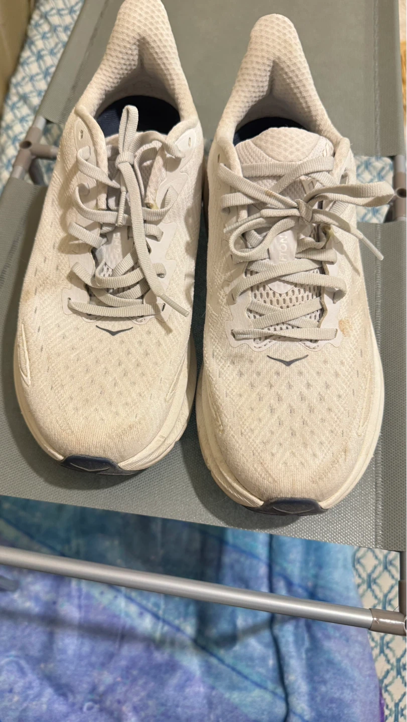 Hoka Clifton 9 Women's Running Shoes Size 8.5 ⚽️