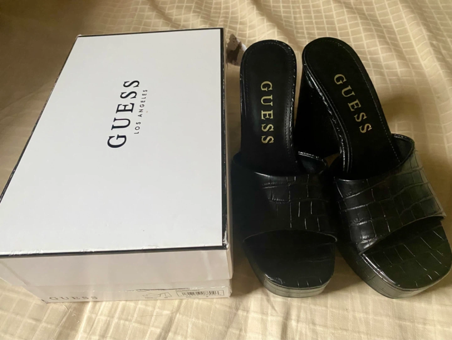 Guess Women's Jadah Chunky Heel Platform Slides - photo 4