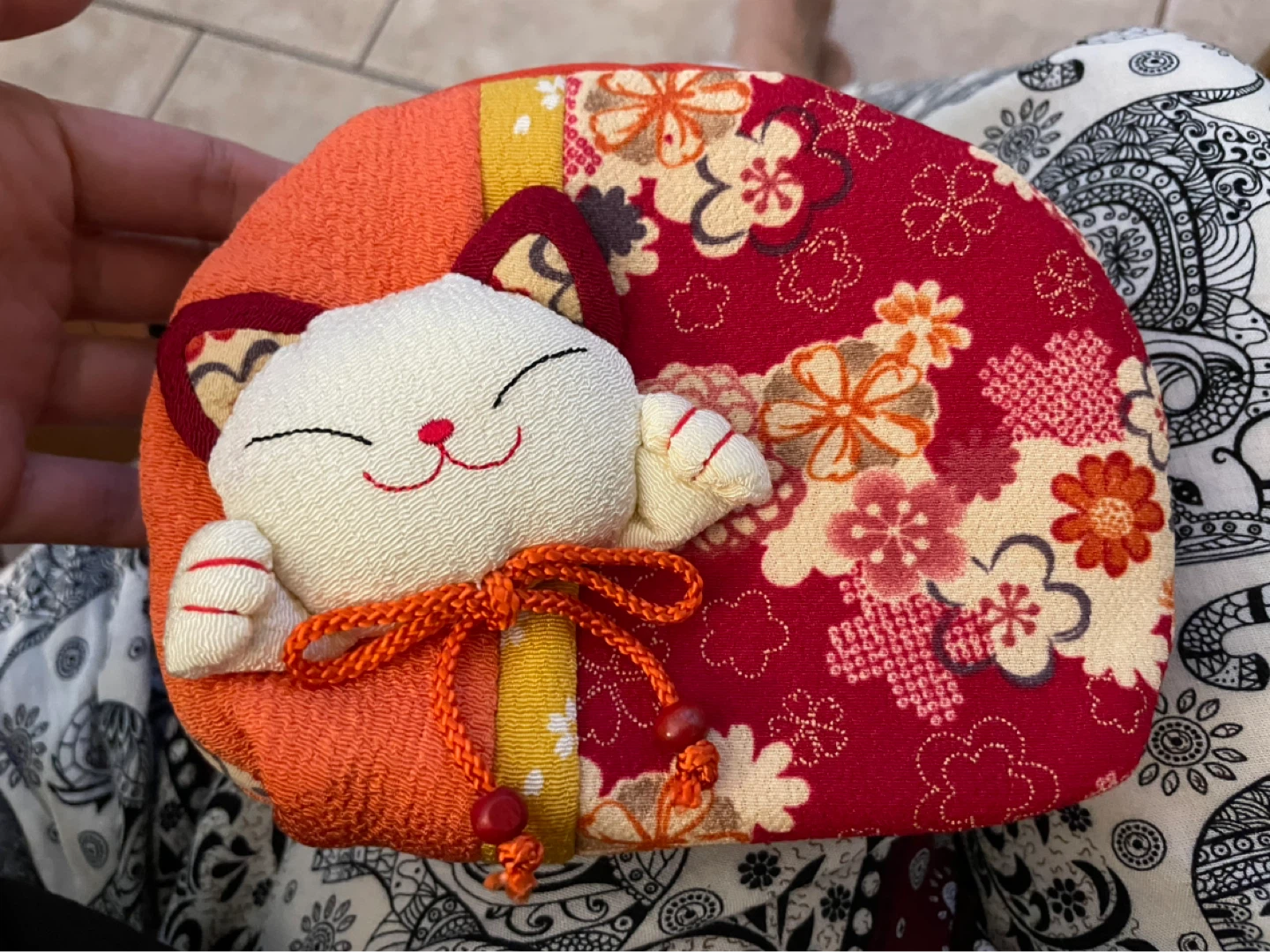 Japanese Style Coin Purse with Cat Design