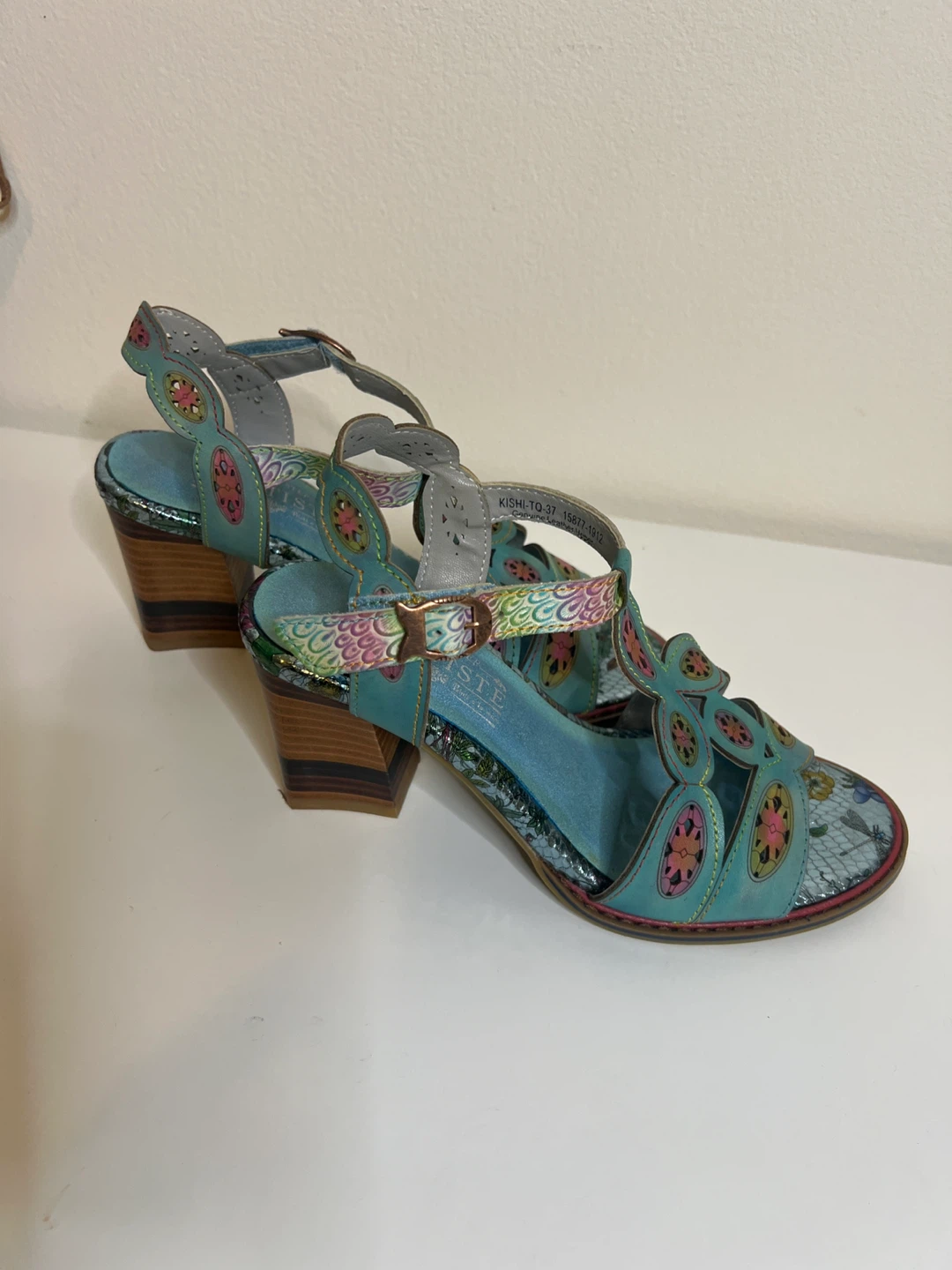 L'Artiste by Spring Step Teal Leather Sandals Size 37