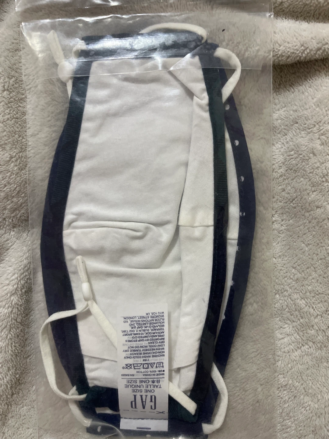 ⚽️GAP Face Mask Adult Unique Size Polka Dot - photo 2