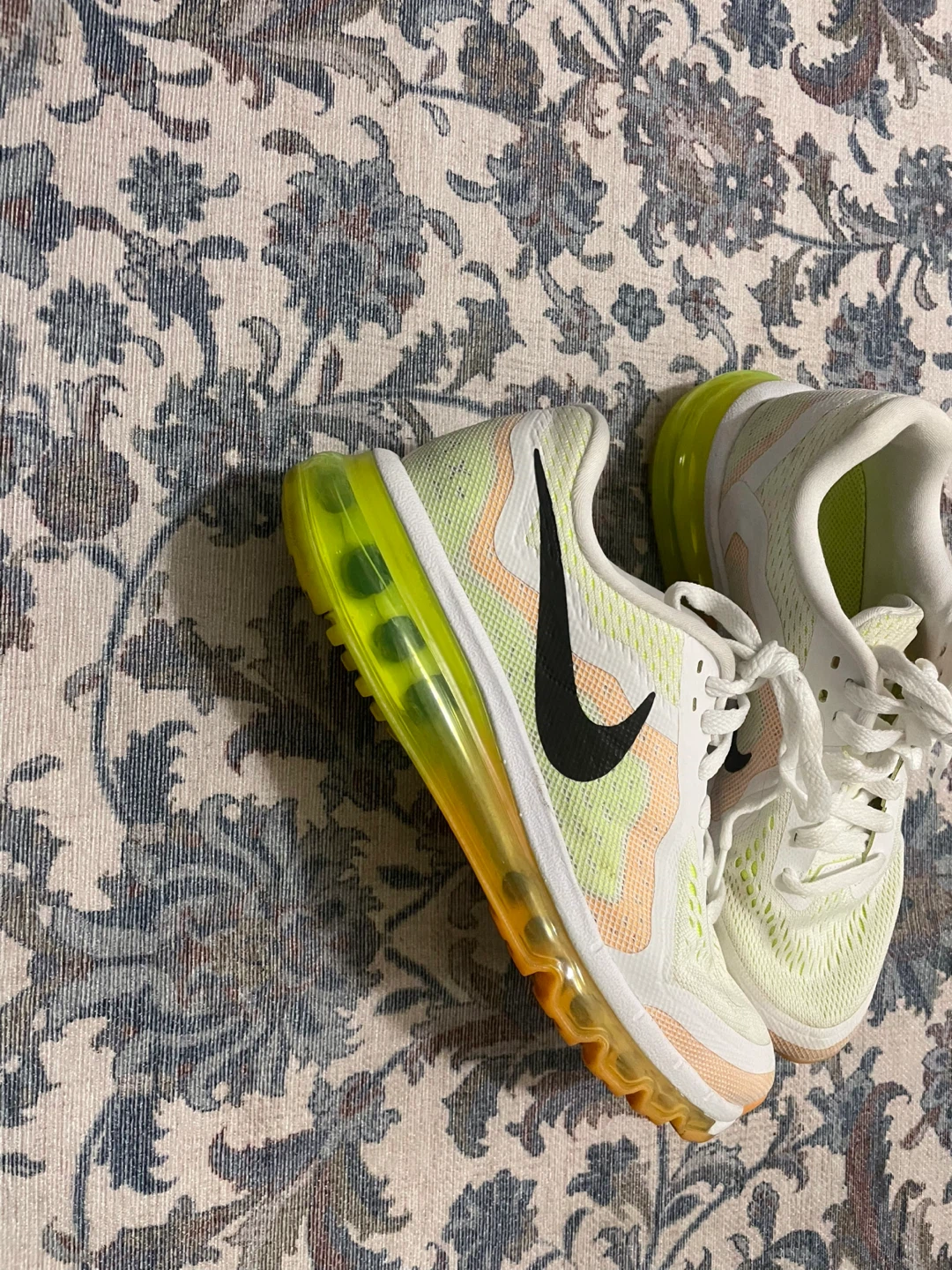 Nike Running Shoes – Brand New, Never Worn