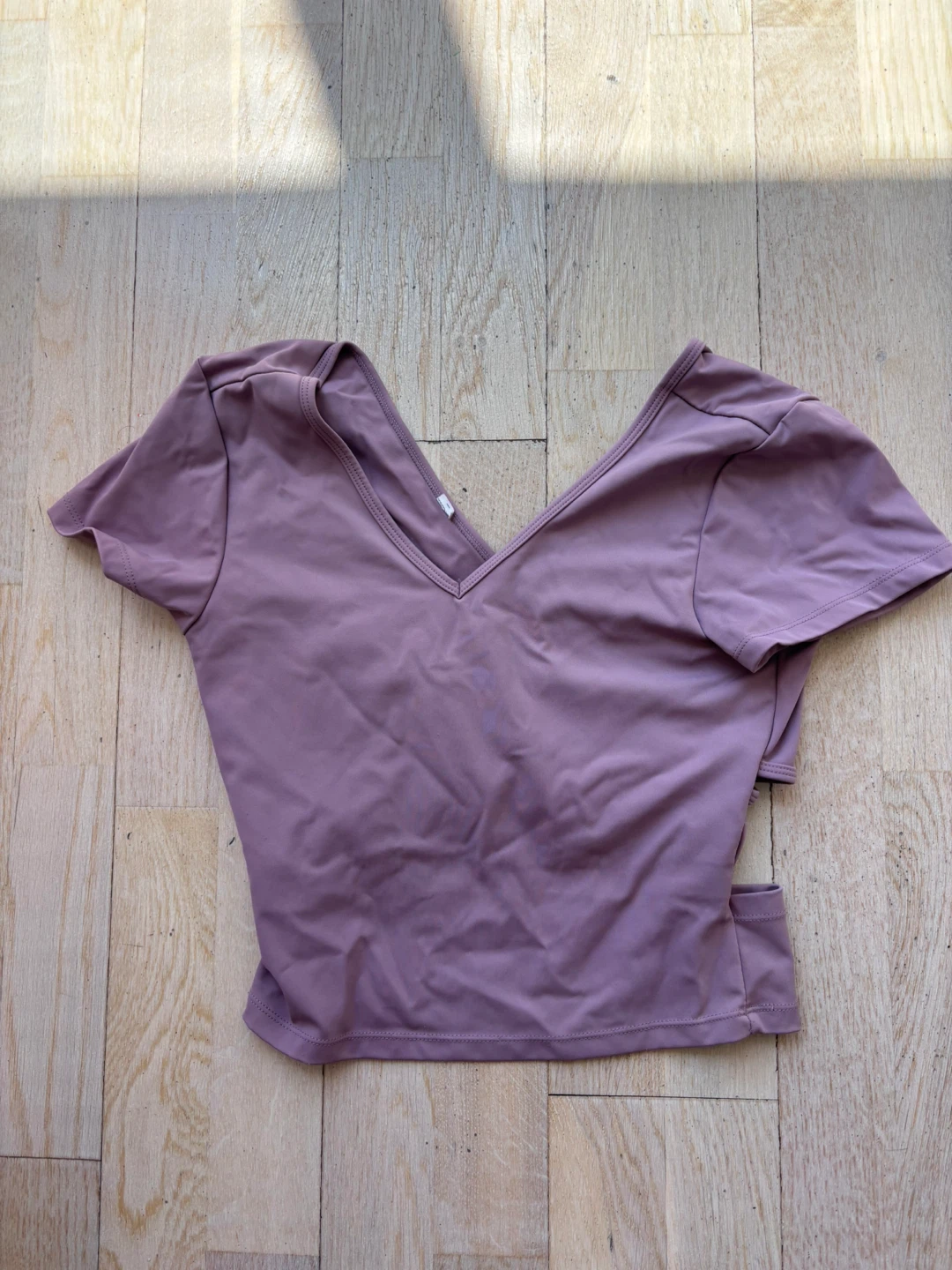 Mauve V‑Neck Tee