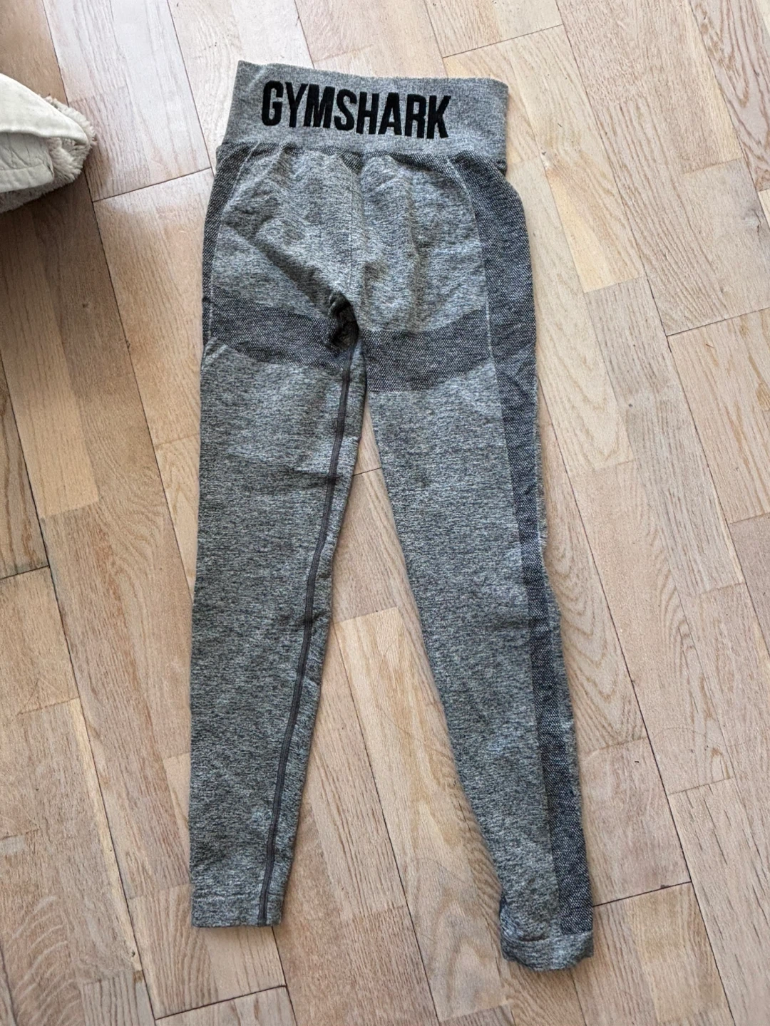 Gymshark Gray Leggings - photo 2