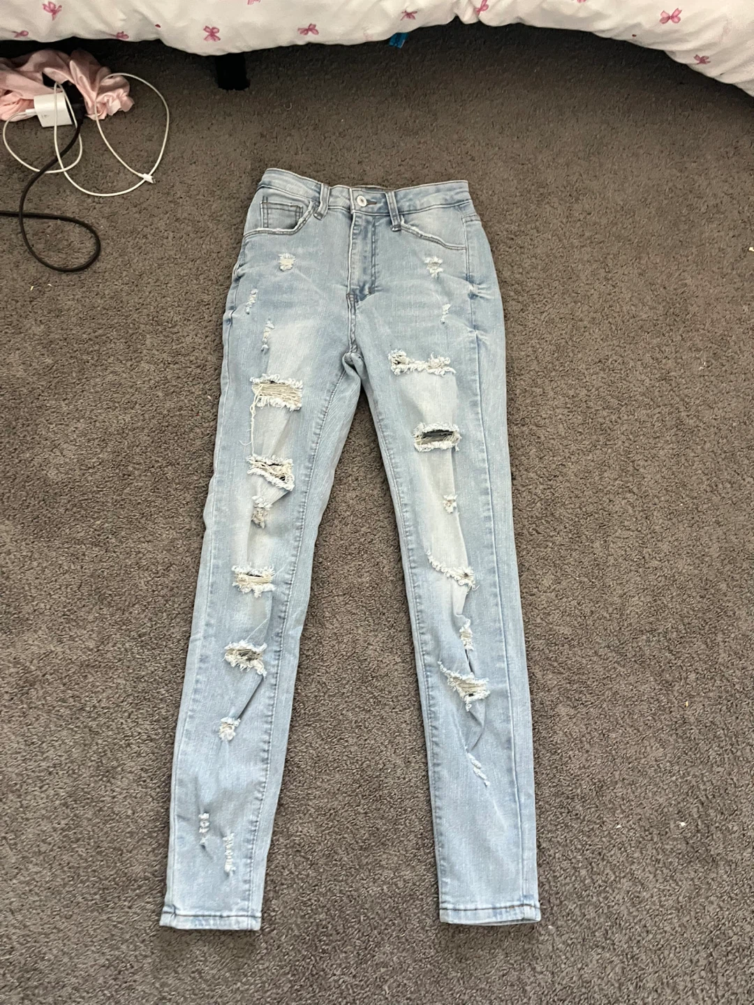 Light Wash Distressed Skinny Jeans XS