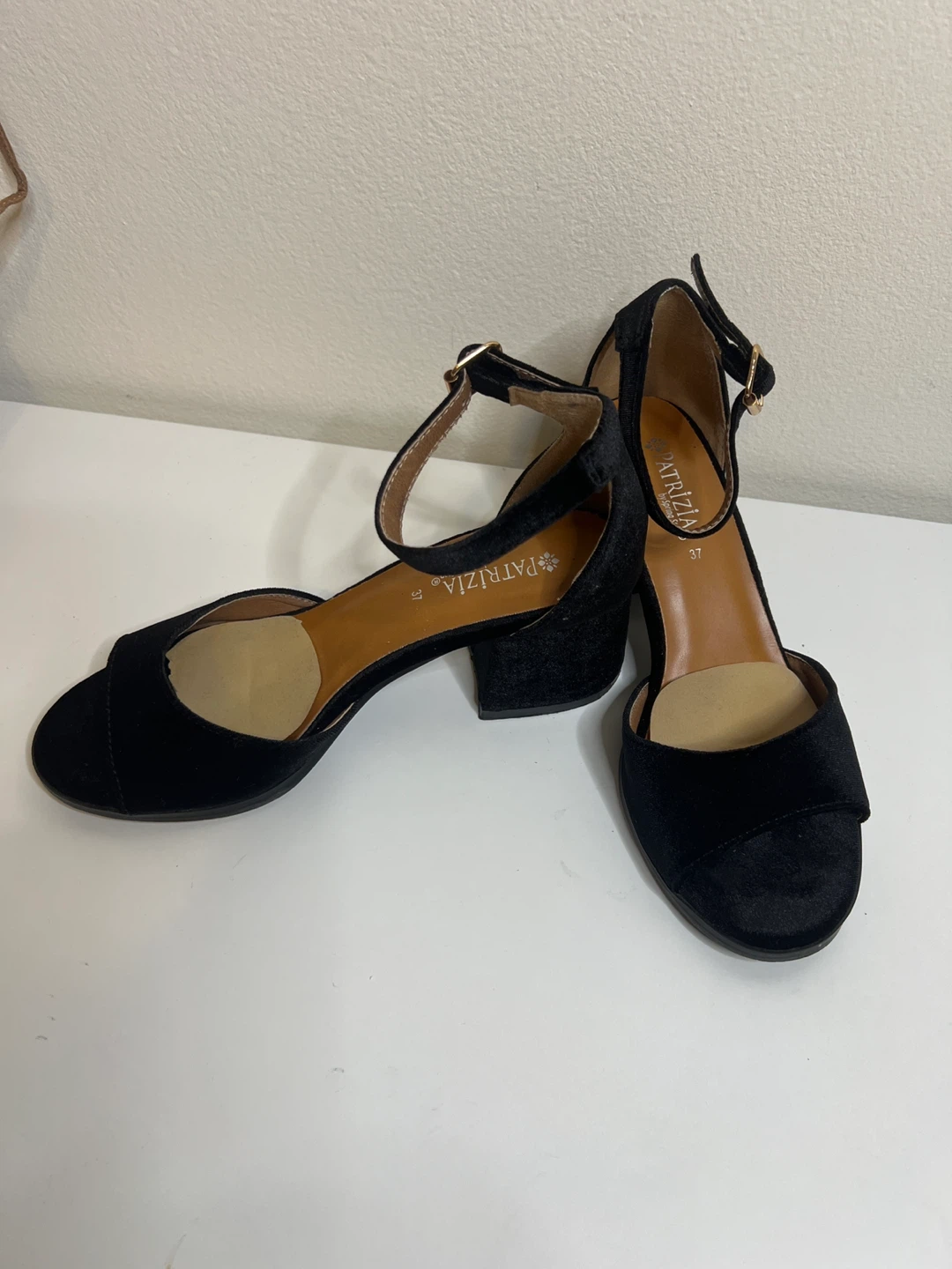 Patrizia by Spring Step Black heels Velvet Size 37 - photo 2