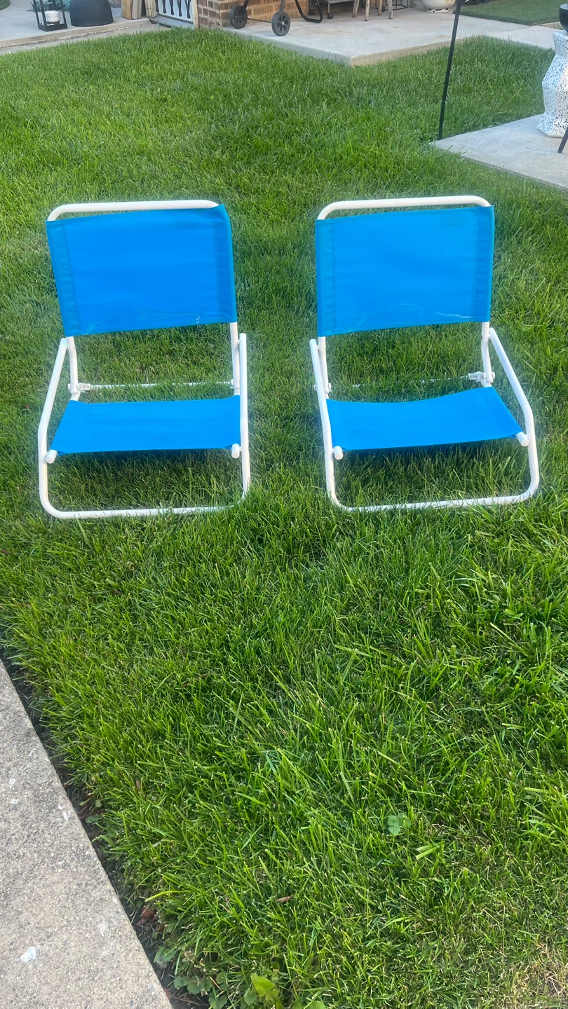 Set of 2 Blue Wave Beach Chairs