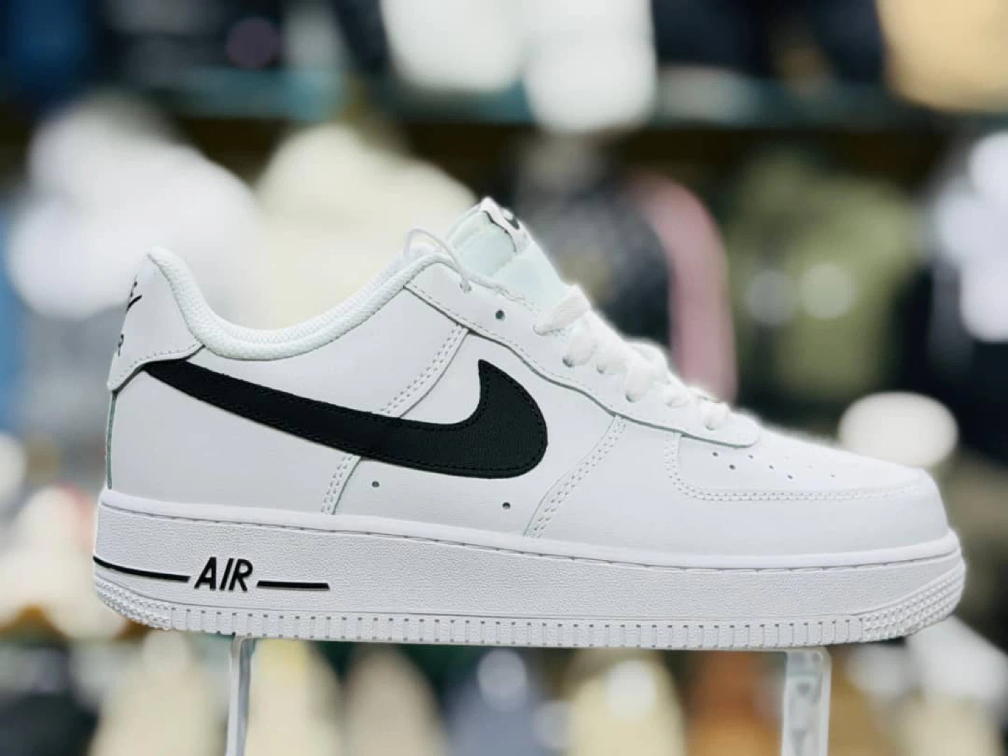 Nike Air Force 1 Sneakers