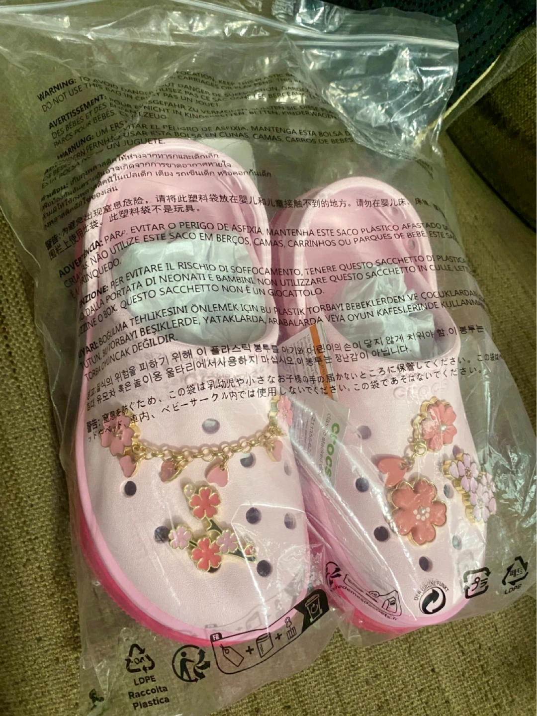 Crocs Classic Stacked Clogs Pink Cherry Blossom Charms - photo 4