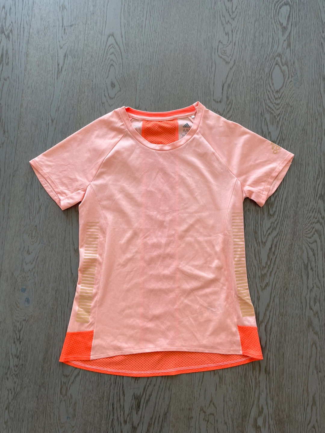 Adidas Running T-Shirt，size M