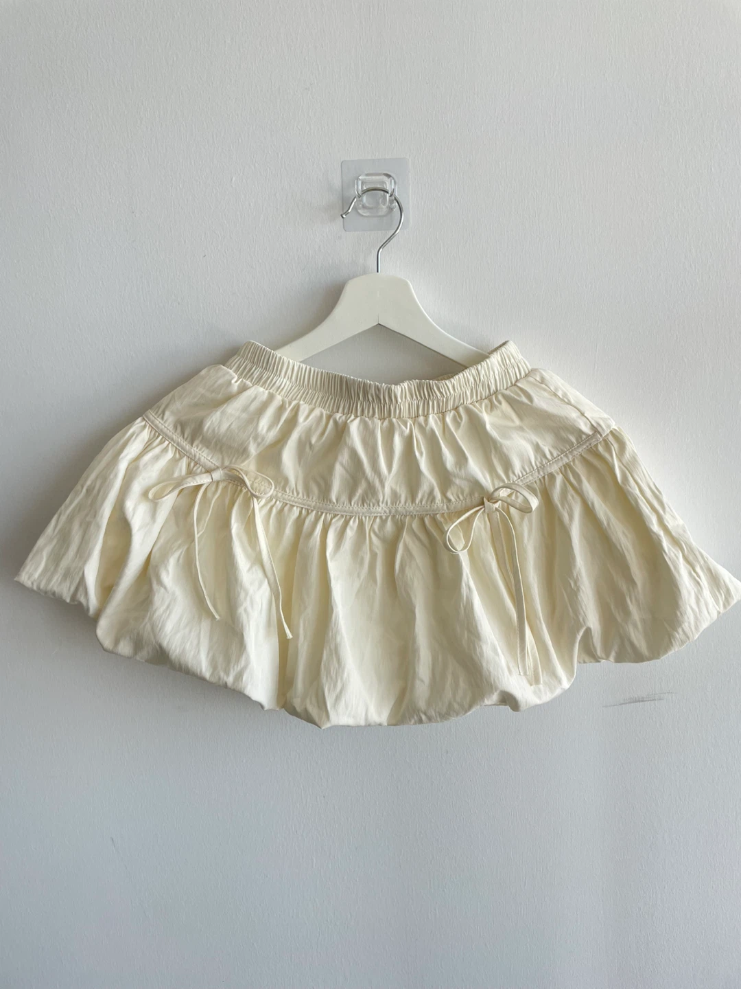 Cream Ruffle Top and Balloon Skirt Set, size S - photo 4
