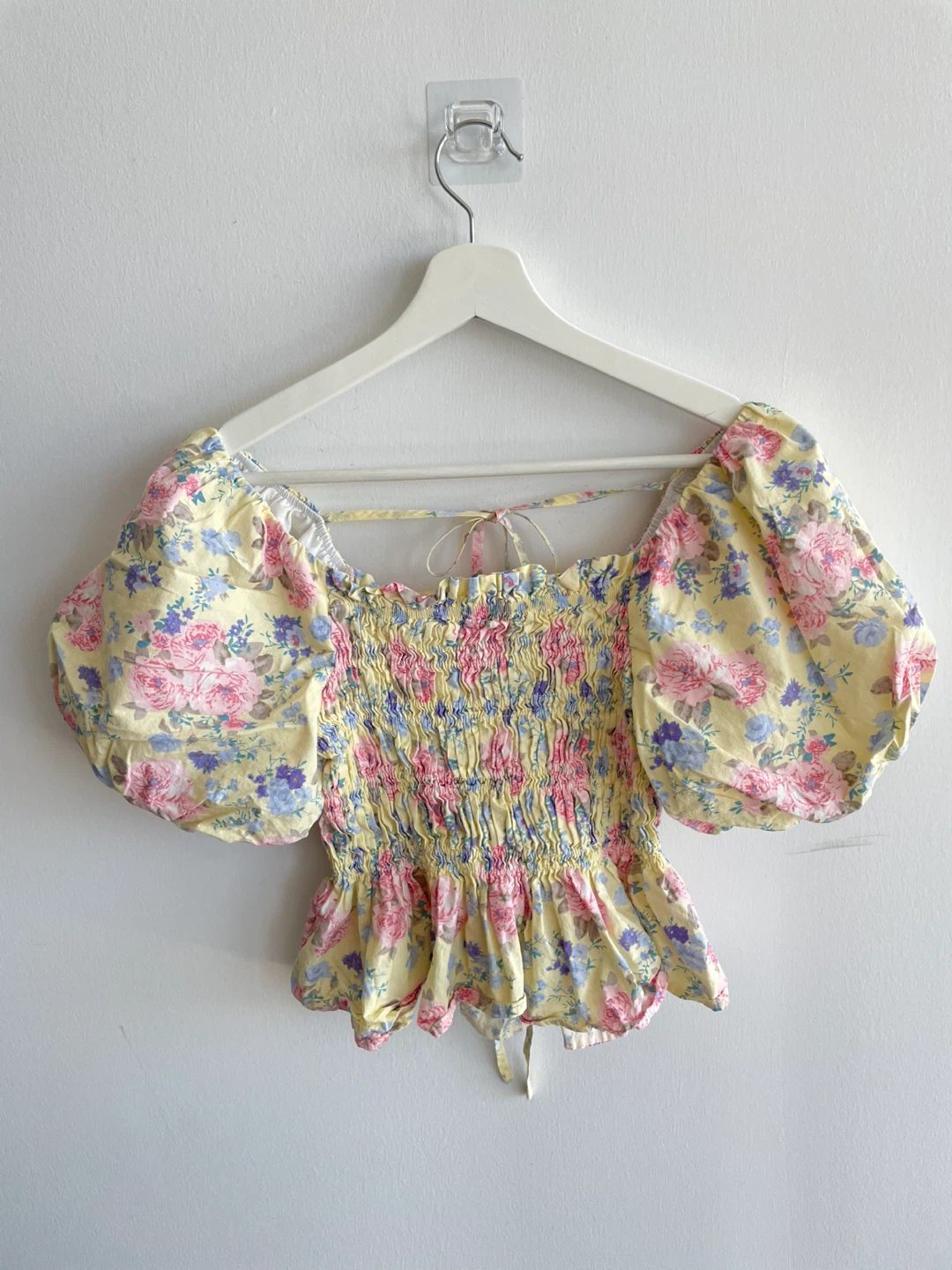 Yellow Floral Smocked Puff Sleeve Top, size S/M - photo 5