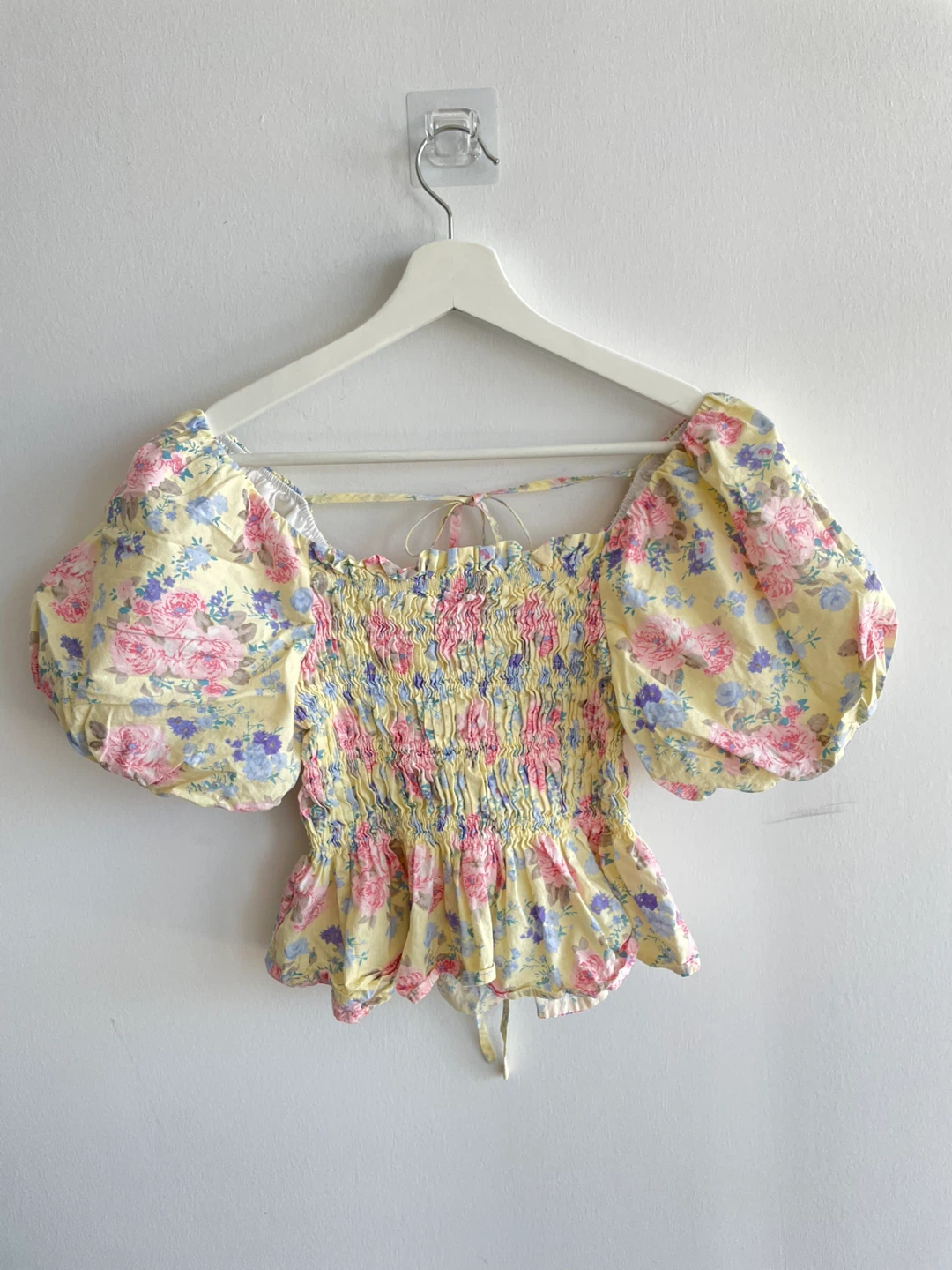 Yellow Floral Smocked Puff Sleeve Top, size S/M