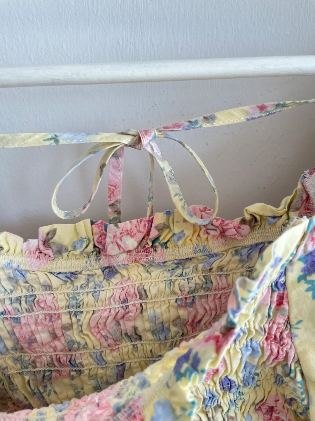 Yellow Floral Smocked Puff Sleeve Top, size S/M - photo 4