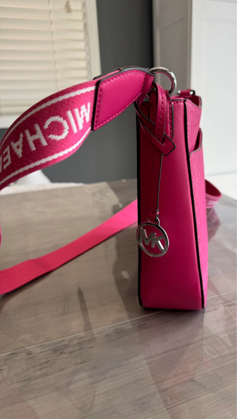 Michael Kors Pink MK Signature Crossbody Bag - photo 4