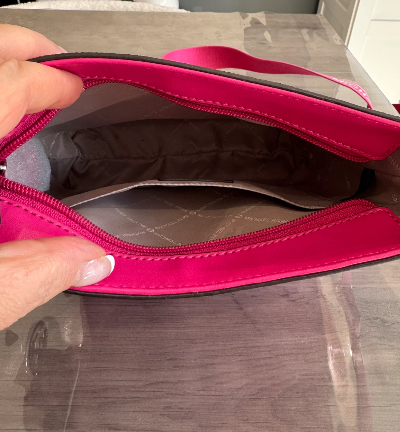 Michael Kors Pink MK Signature Crossbody Bag - photo 3