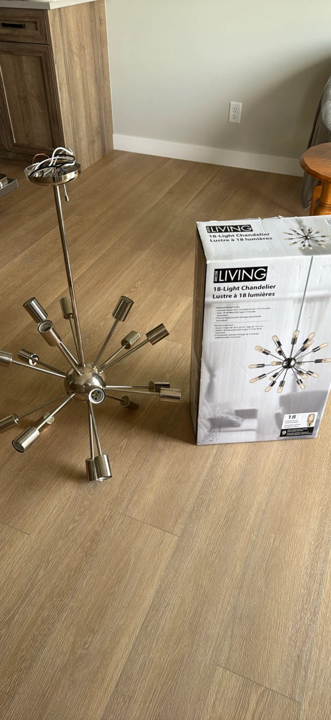 DECOR LIVING 18-Light Chandelier