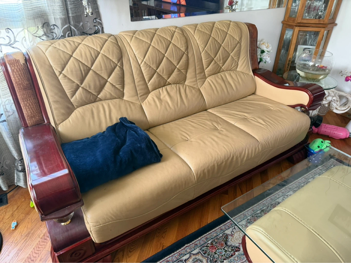 Cream Leather Sofa and Armchair Set