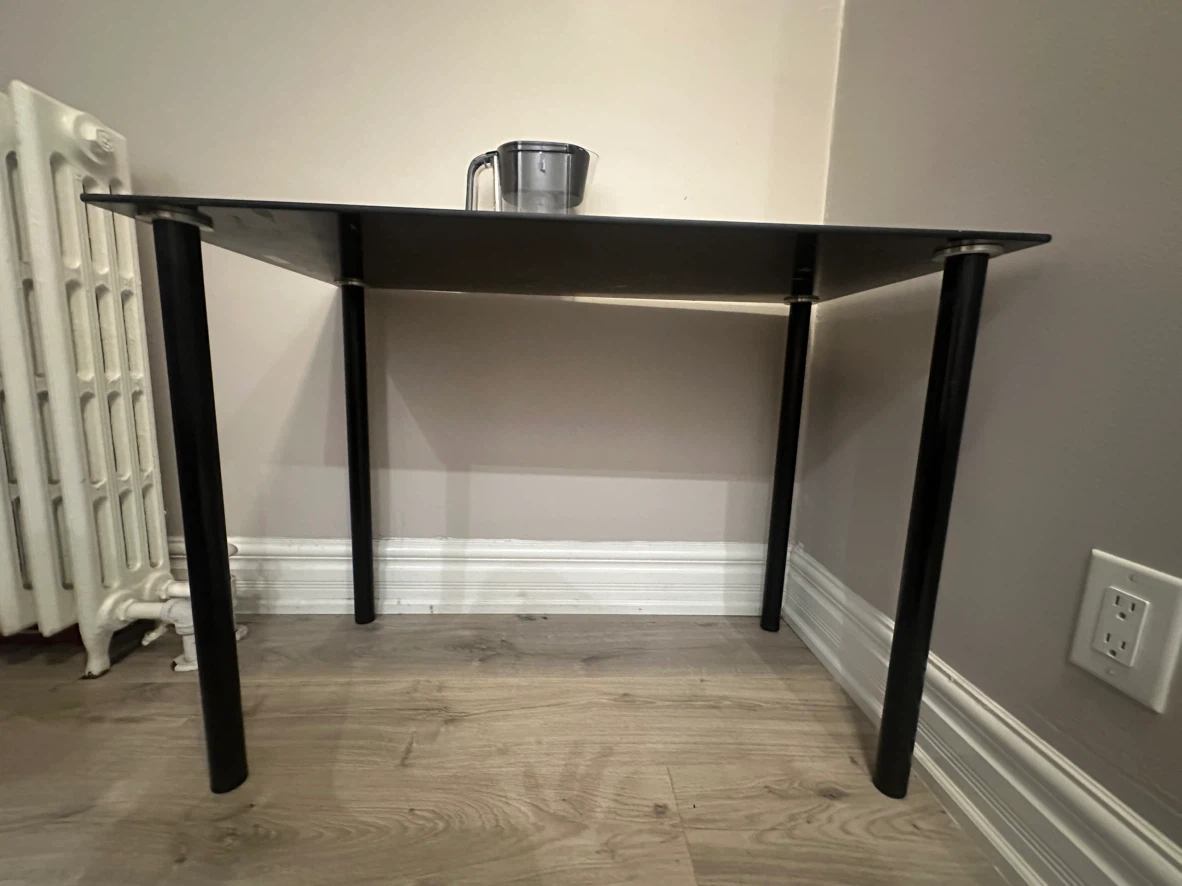 Moving out sale. Set of chair and table - photo 5