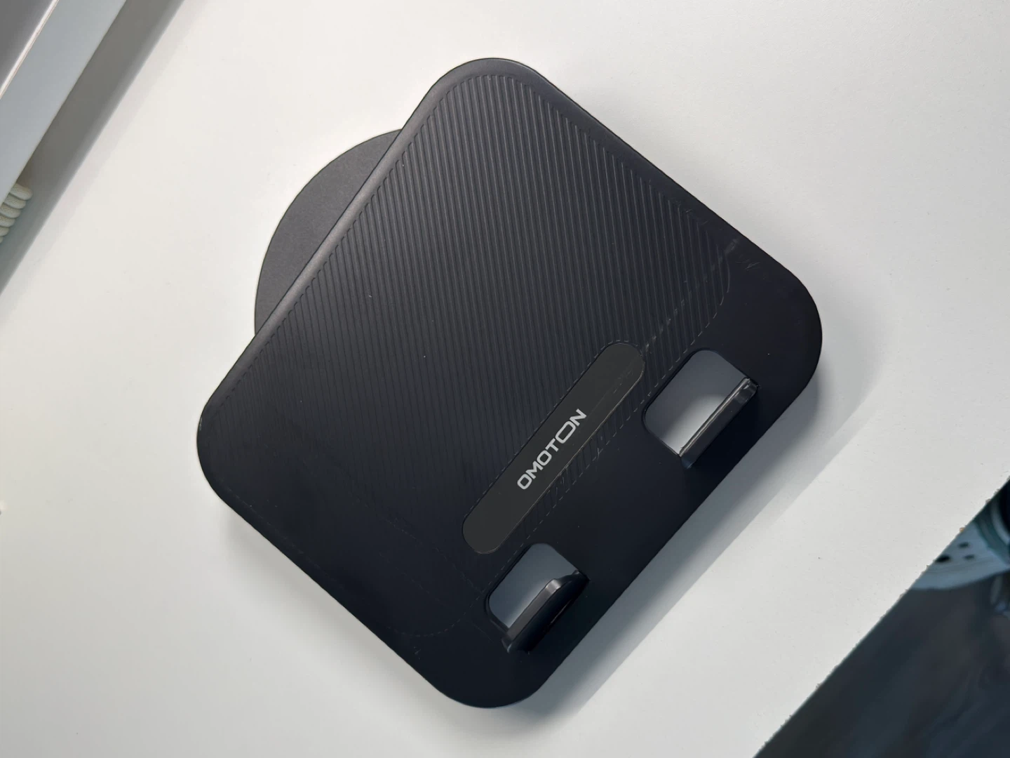 OMOTON Adjustable Laptop Stand