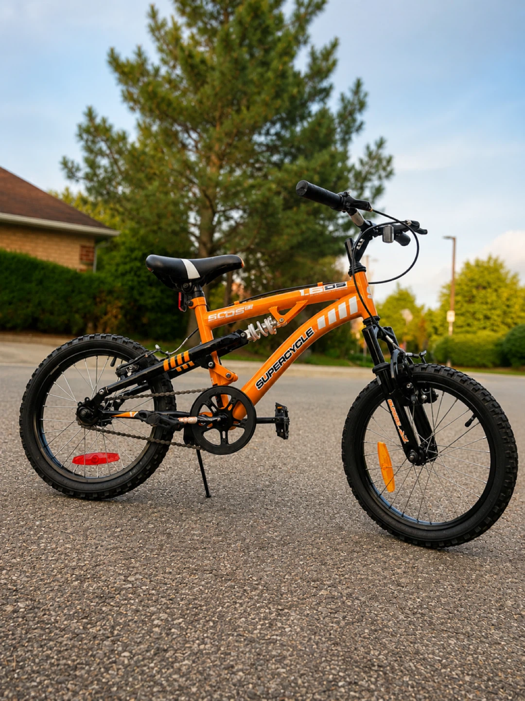 16” Kids Bike - Like New - Dual Suspension