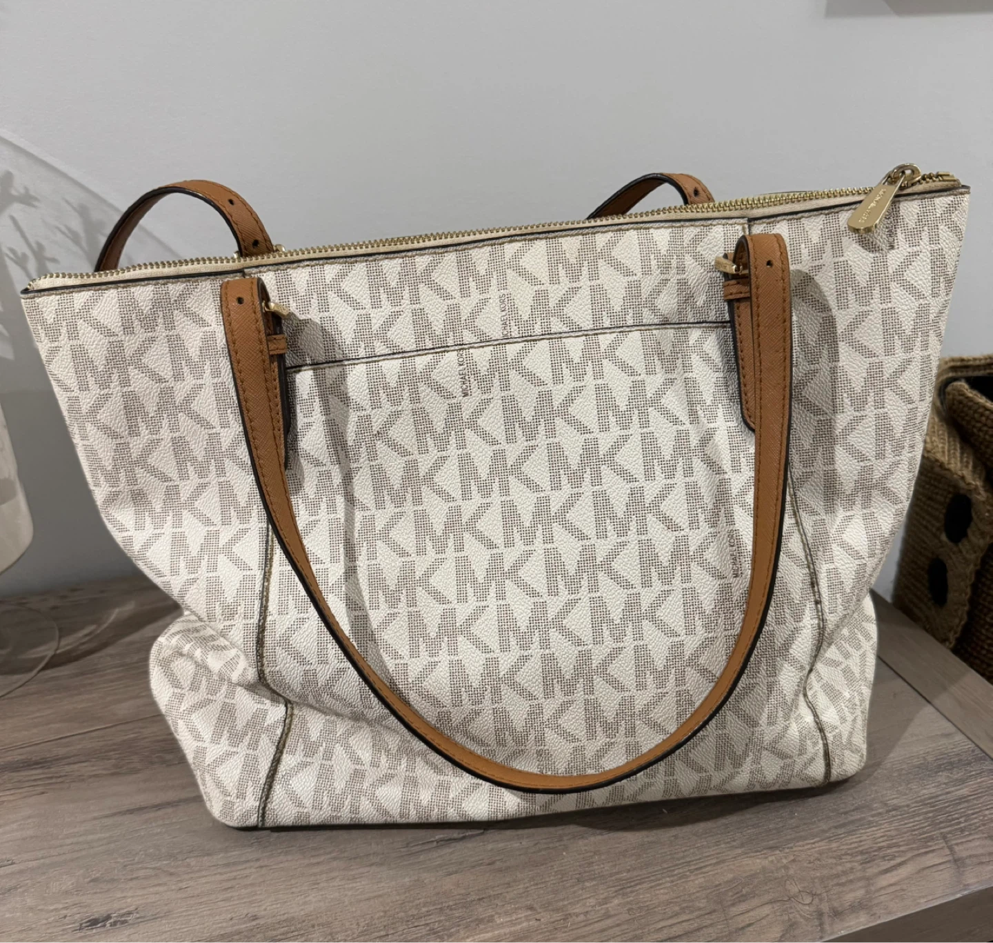 Michael Kors Tote Bag - MK Signature - photo 2