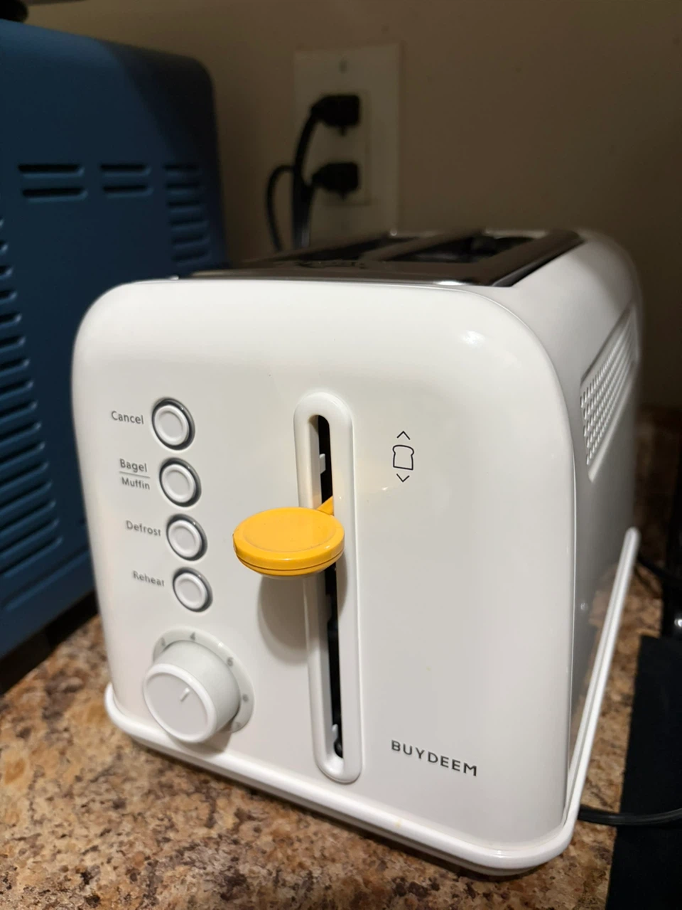 BUYDEEM White 2-Slice Toaster - photo 2