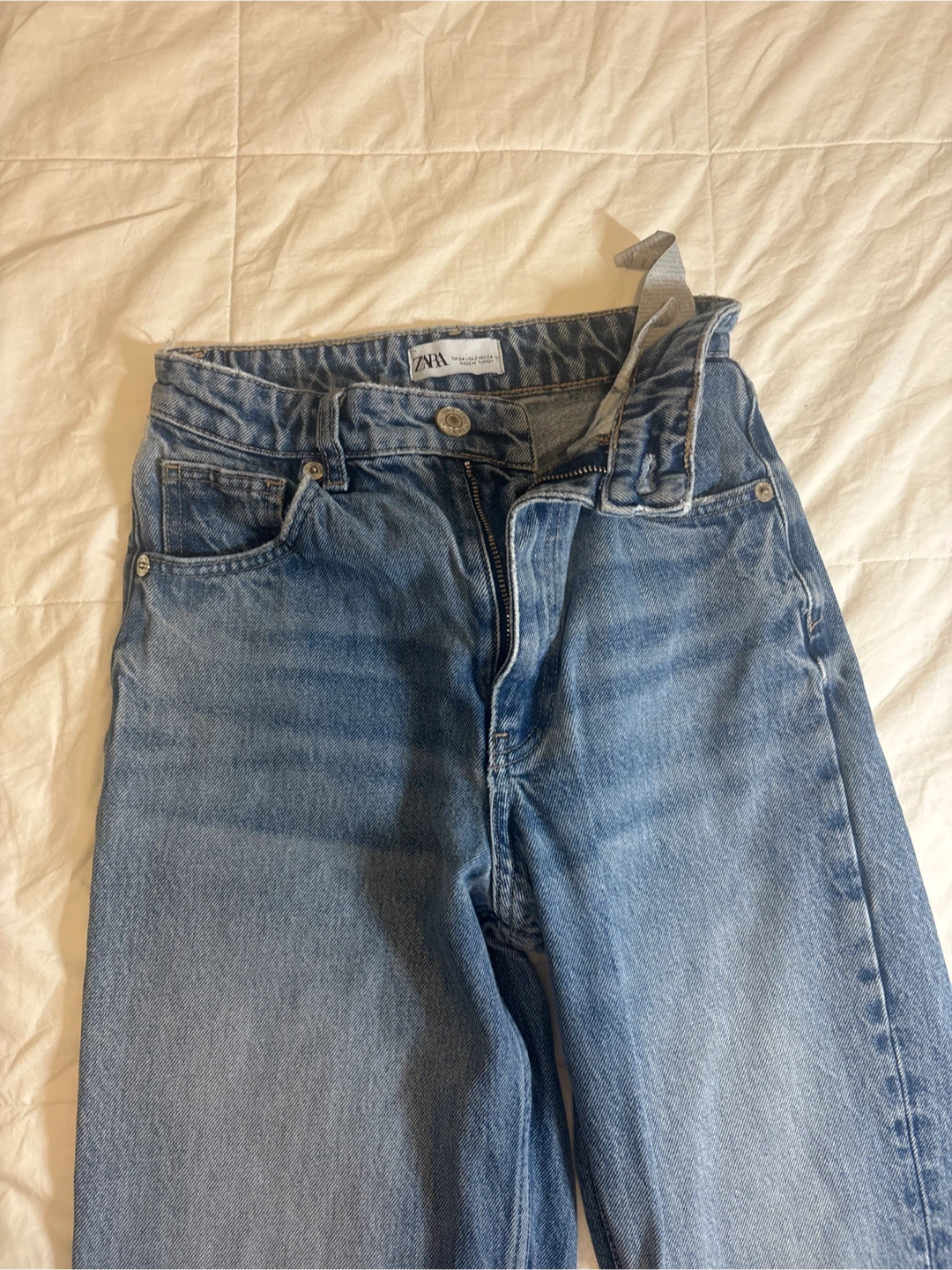 ZARA Denim Jeans - Size Medium