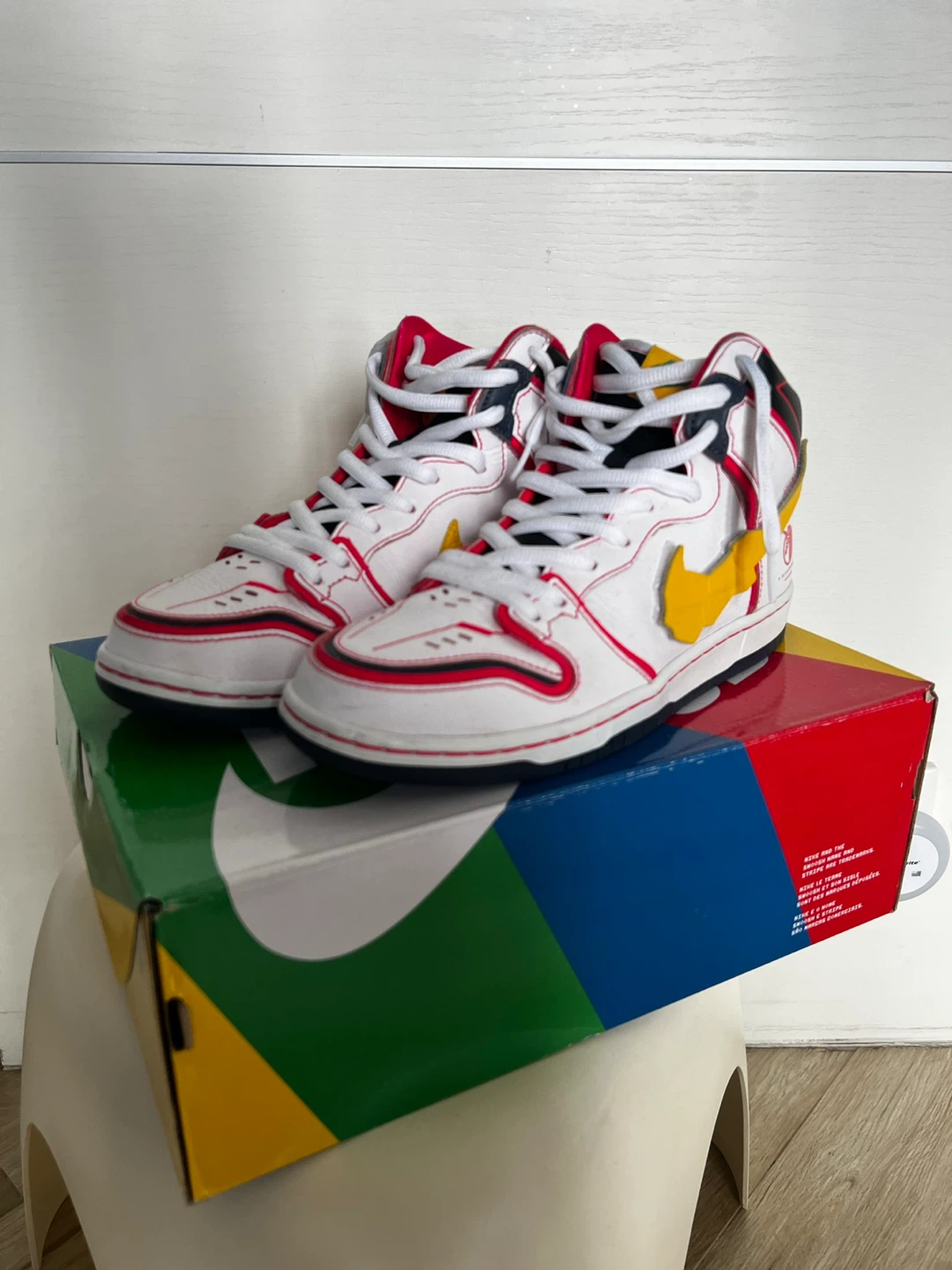 [99% NEW] Nike SB Dunk High RX-0 Unicorn Gundam US8 EU41
