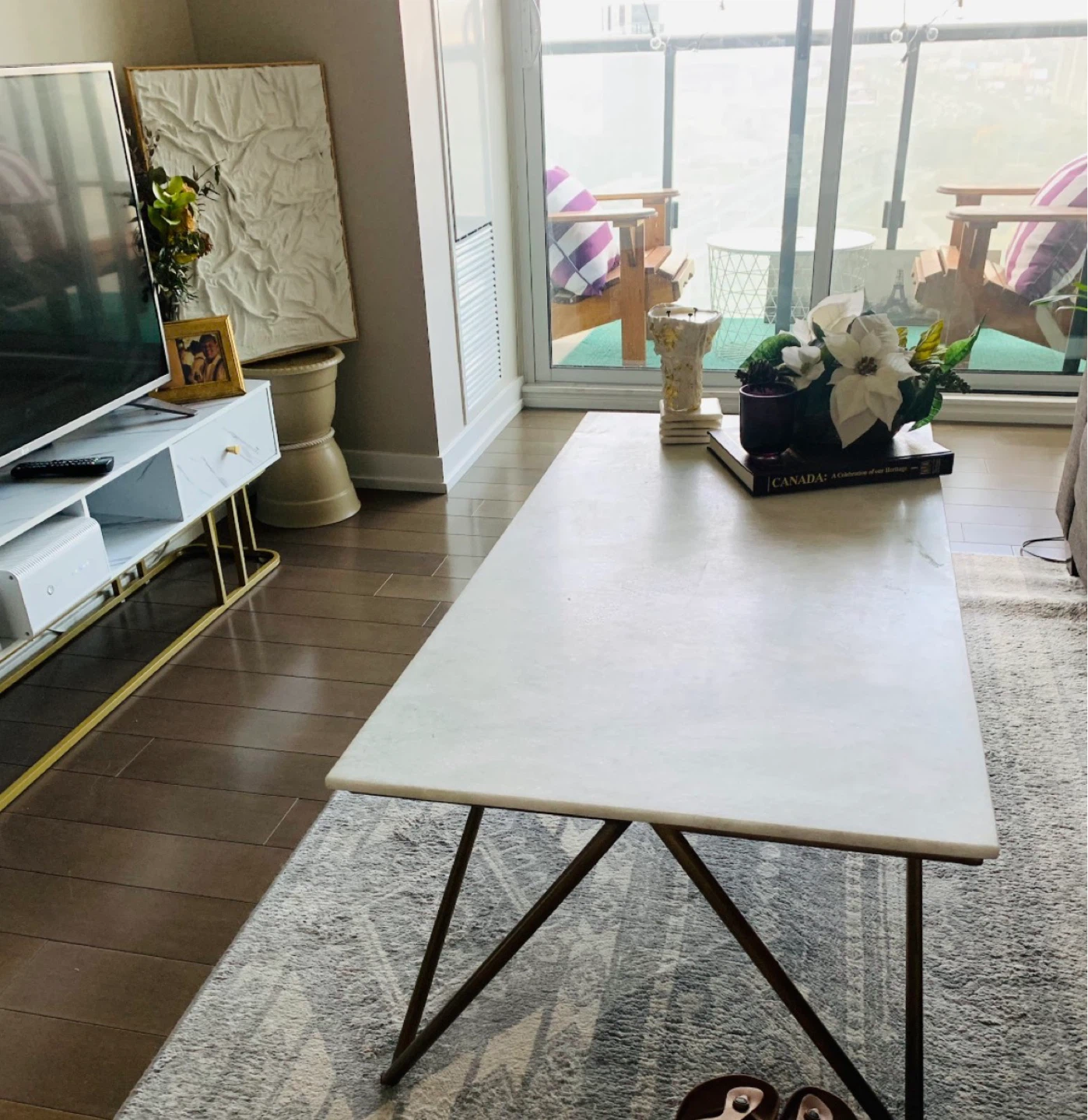 White Marble Coffee Table with Gold Legs - photo 3