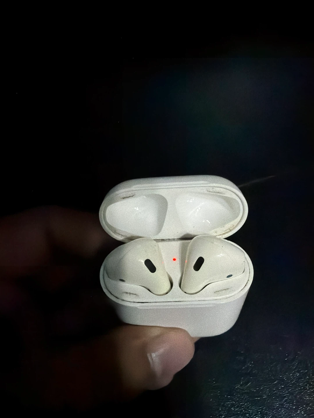 Apple AirPods Wireless Earbuds 1 GEN