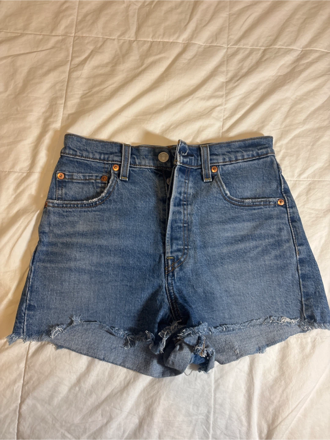 Levi's Women's Ribcage Denim Shorts Size 26