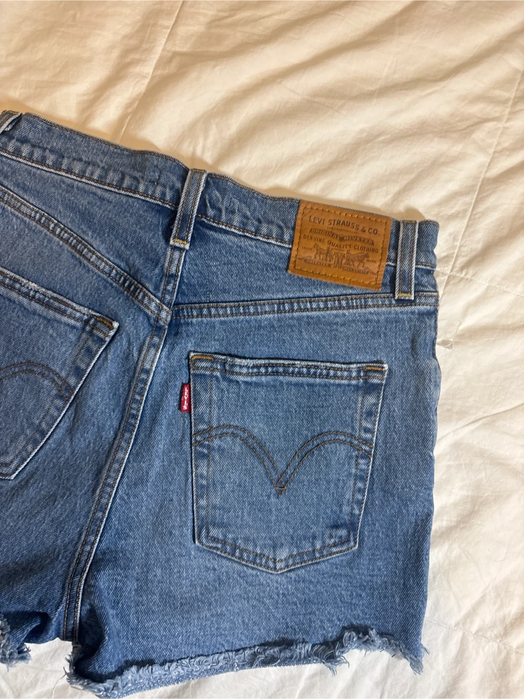 Levi's Women's Ribcage Denim Shorts Size 26 - photo 2