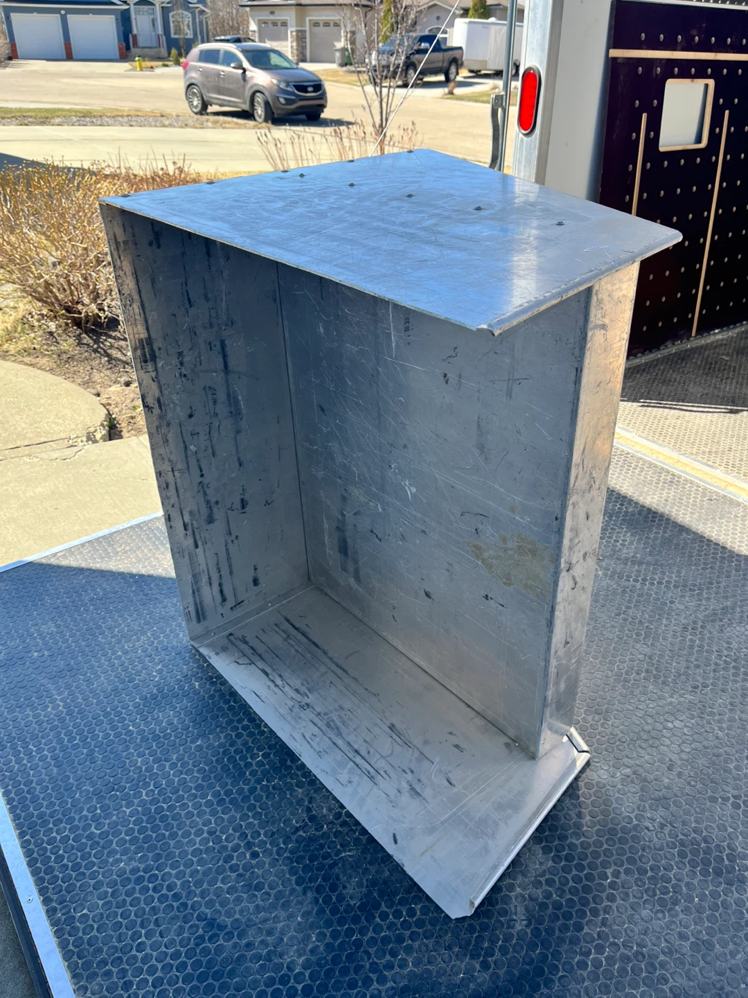 Aluminum truck box