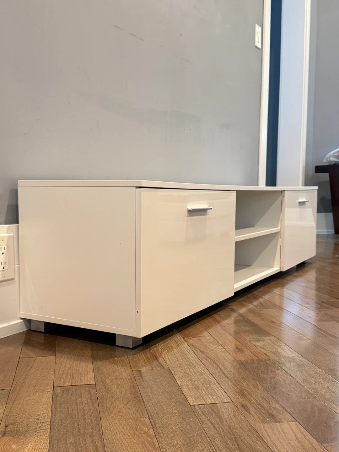 Tv stand - photo 3