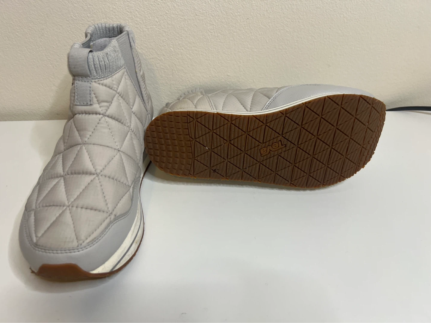 Teva Women's Grey Quilted Ankle Boots - photo 4