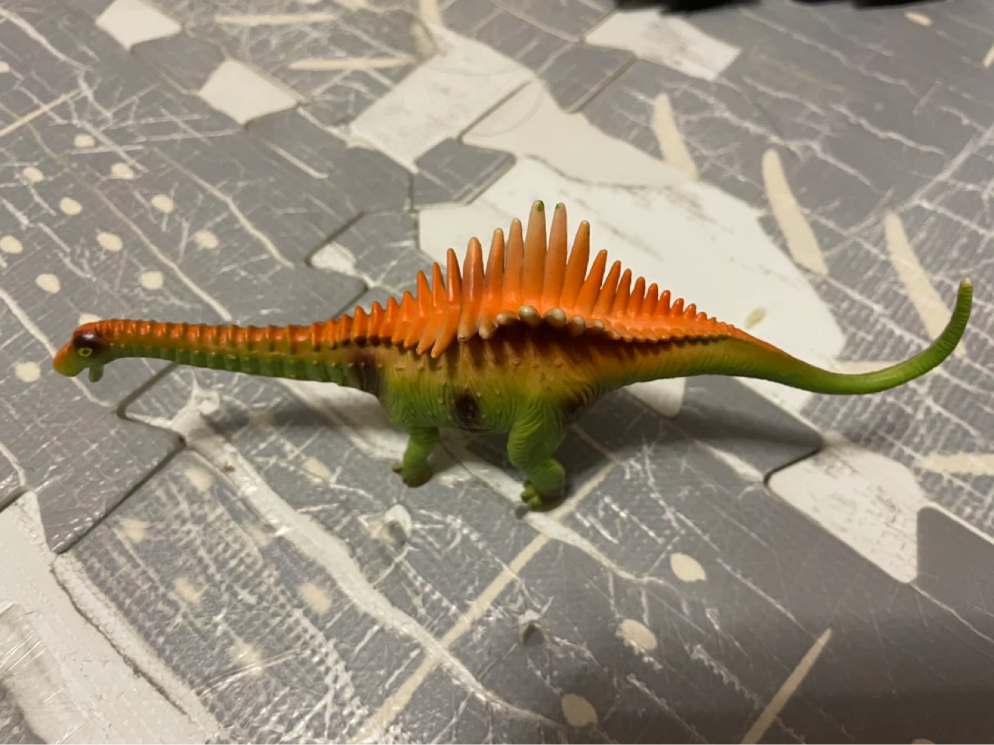 ⚽️Orange and Green Dinosaur Toy