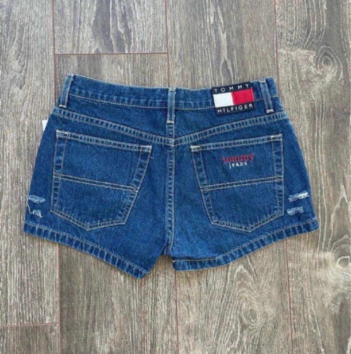 ⚽️Retro Tommy Hilfiger Shorts size 5