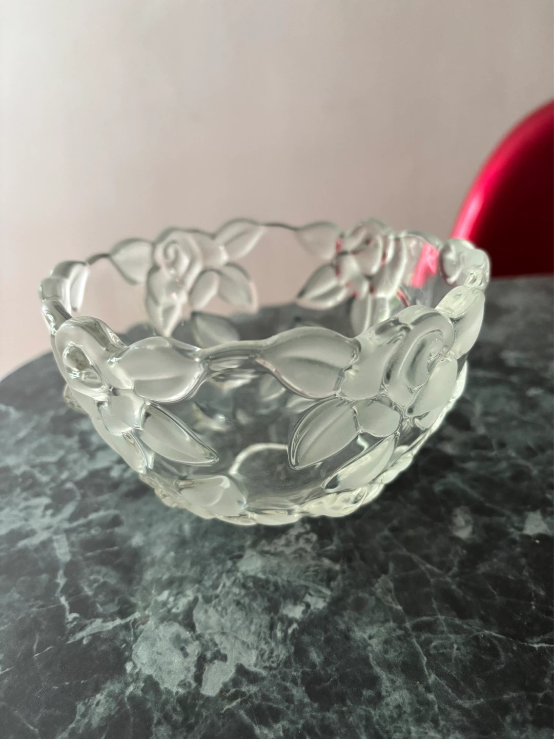 ⚽️Vintage Clear Glass Embossed Rose Bowl