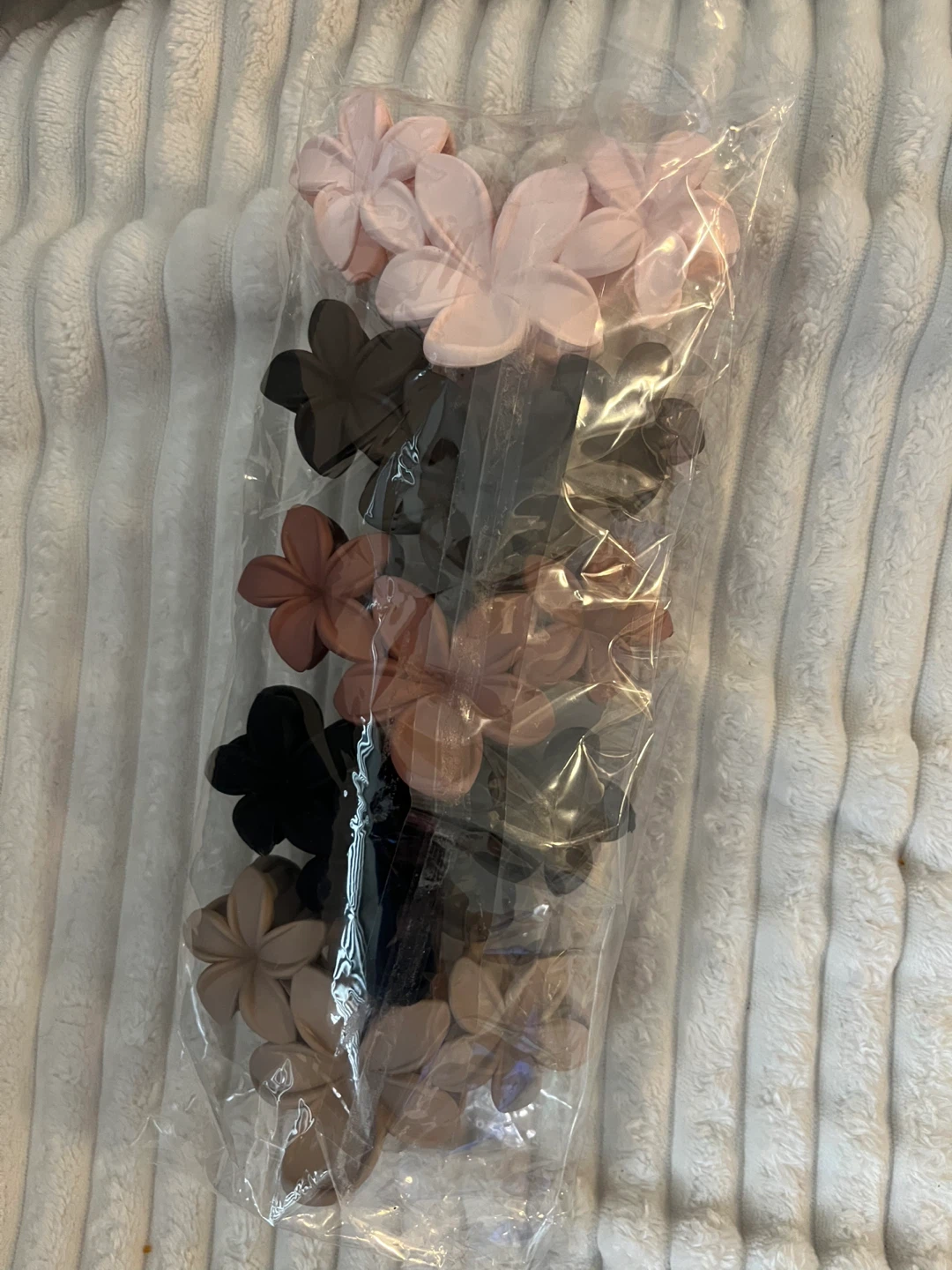 Flower Claw Clips (Set of 5) - photo 3