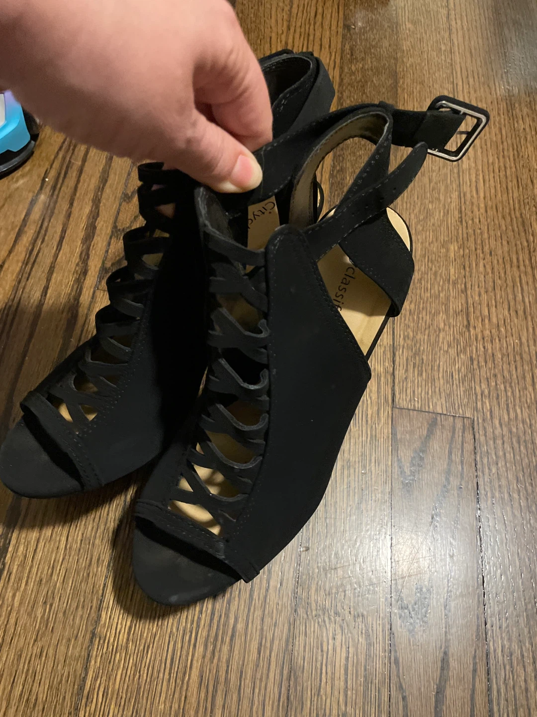 Black Heeled shoes - photo 2