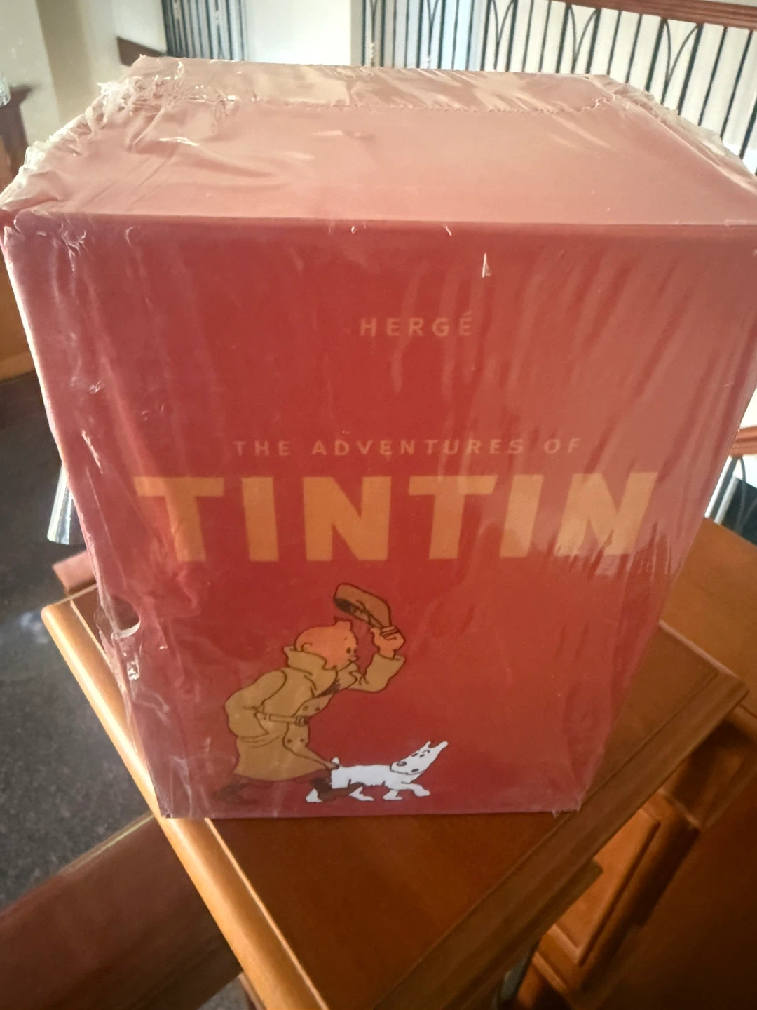 The Adventures of Tintin Collection Box Set 1-8 ripped plastic - photo 3