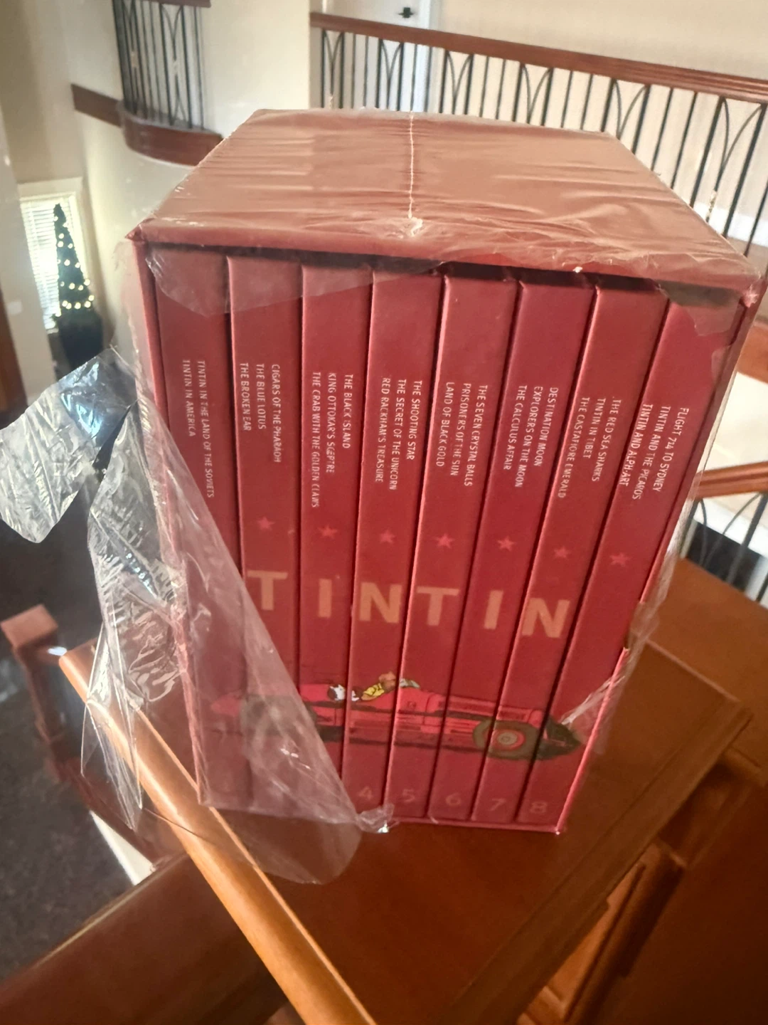 The Adventures of Tintin Collection Box Set 1-8 ripped plastic - photo 4