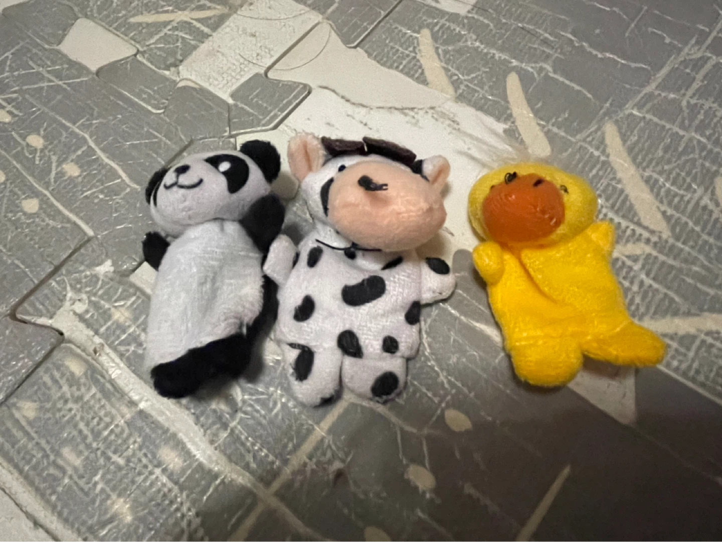 ⚽️3 Mini Plush Finger Puppets - Panda, Cow, Duck