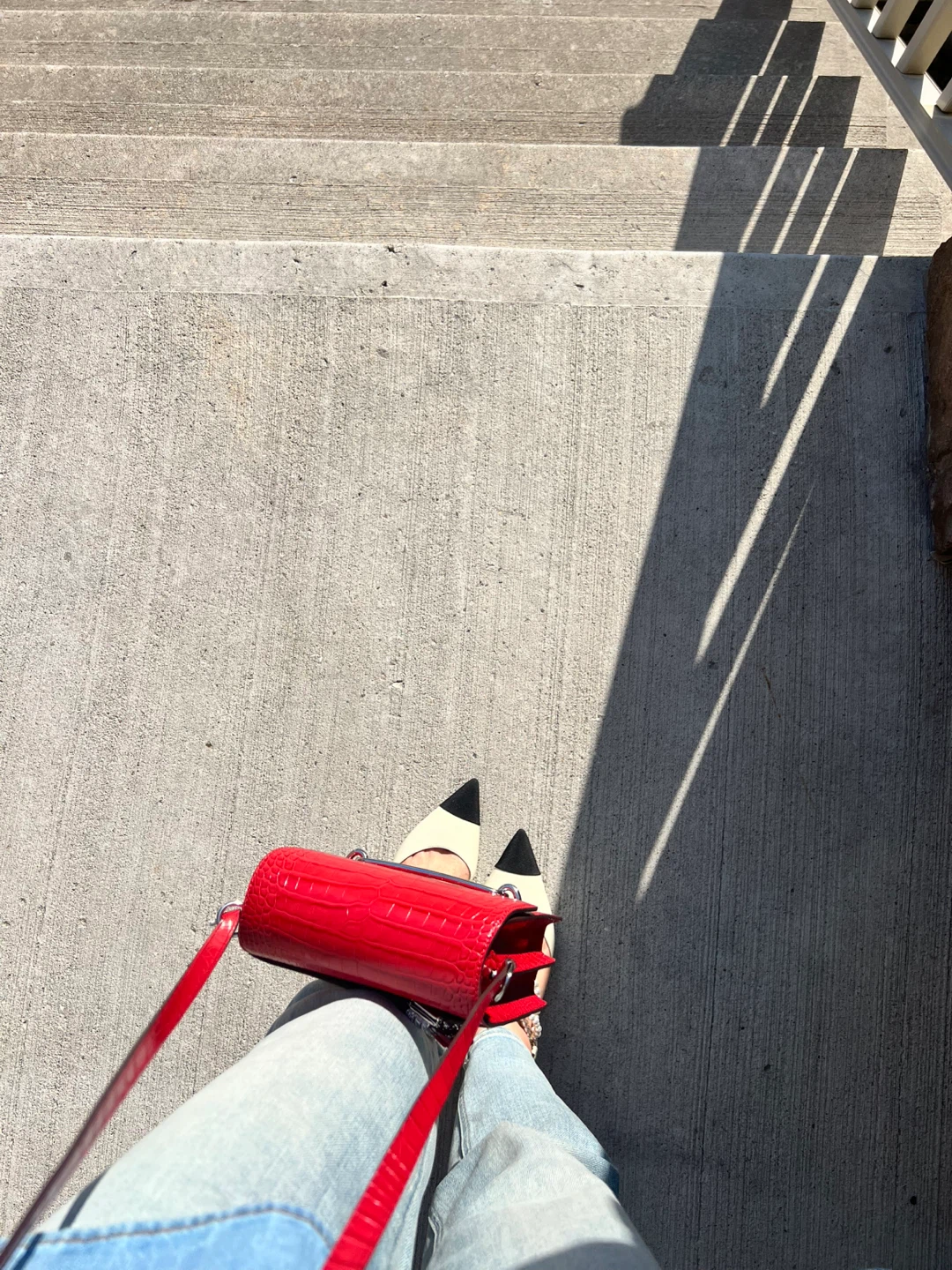 Red Crocodile-Embossed Shoulder Bag - photo 3