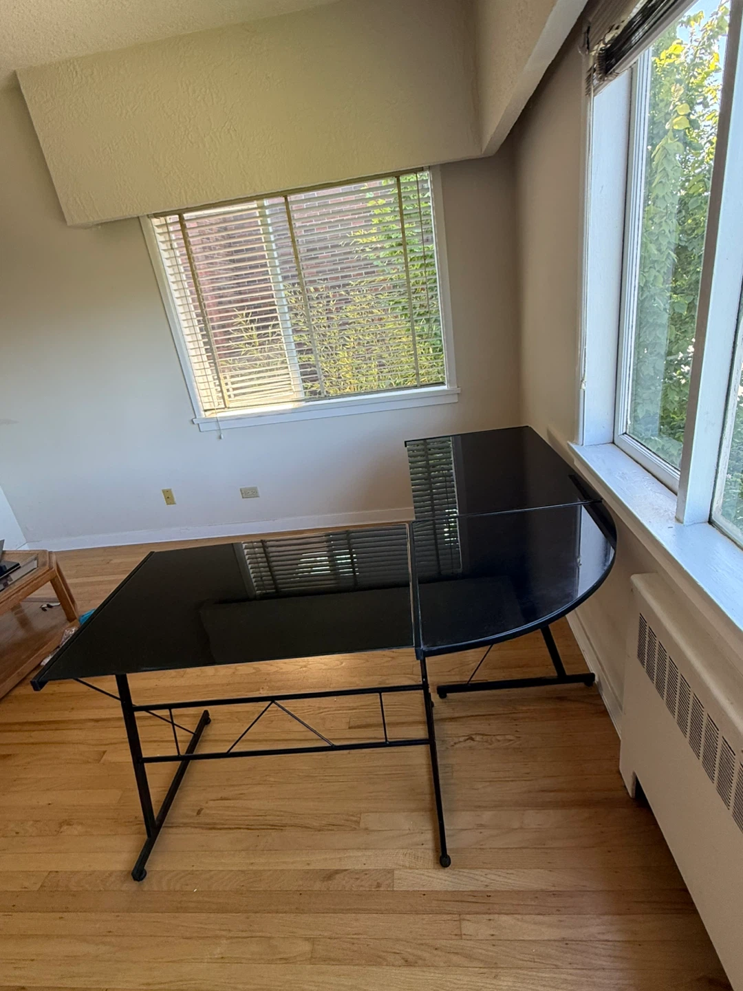 Black L-Shaped Glass Desk for Sale | Kitsilano Pickup - photo 2